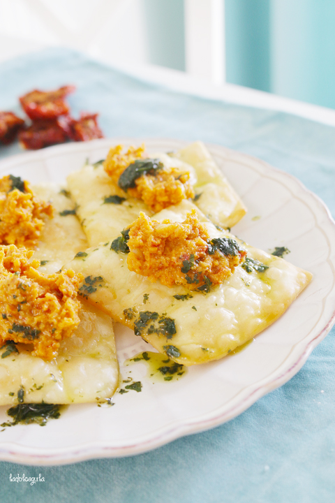 La Dolce Gula - Wontons Con Hummus De Tomates Secos 04