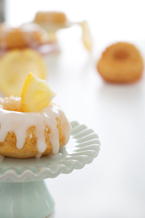La Dolce Gula - Mini Lemon Bundt Cakes