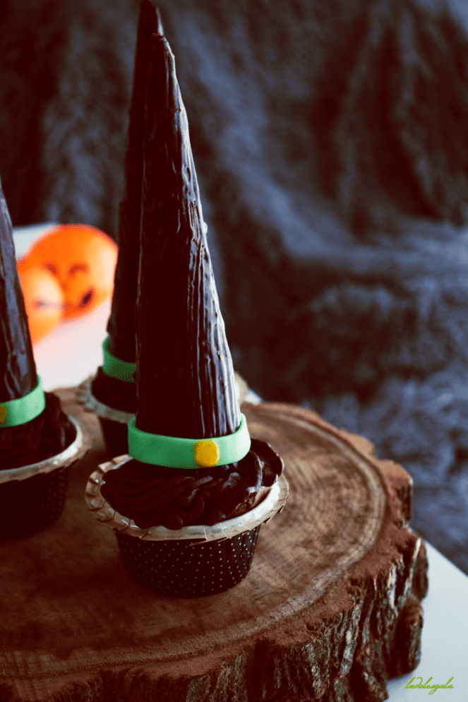 WitchHat-Cupcakes-4