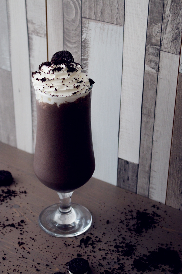 OREO-CHEESECAKE-MILKSHAKE-5
