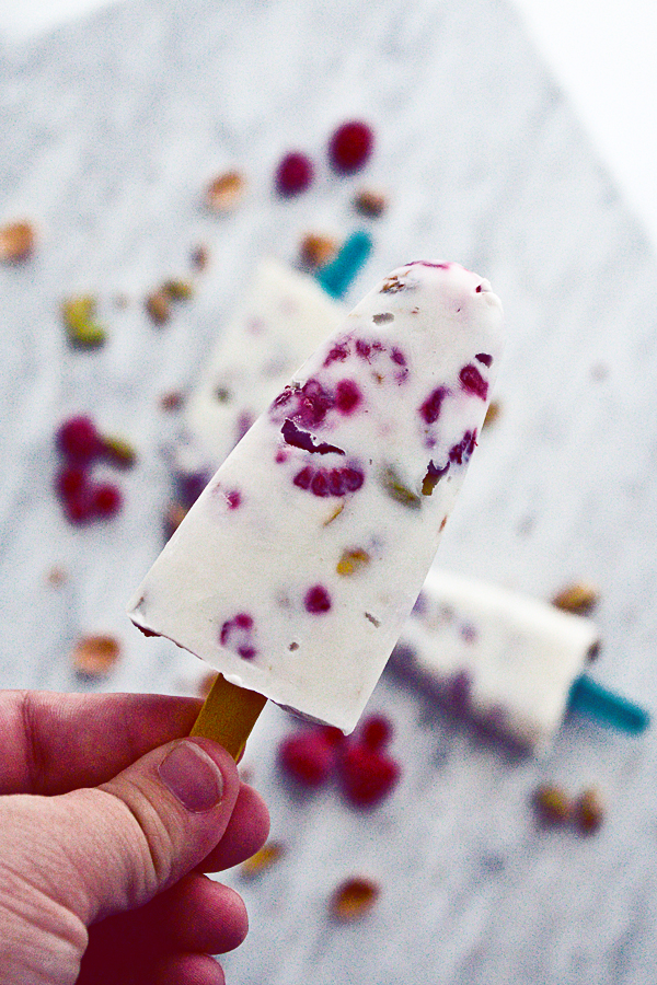 Polo-Yogur-frambuesa-pistacho-5