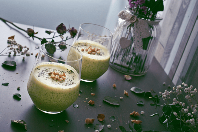 lemon-curd-chia-pudding