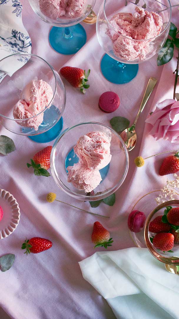 Helado de Fresas muy Fácil - La Dolce Gula