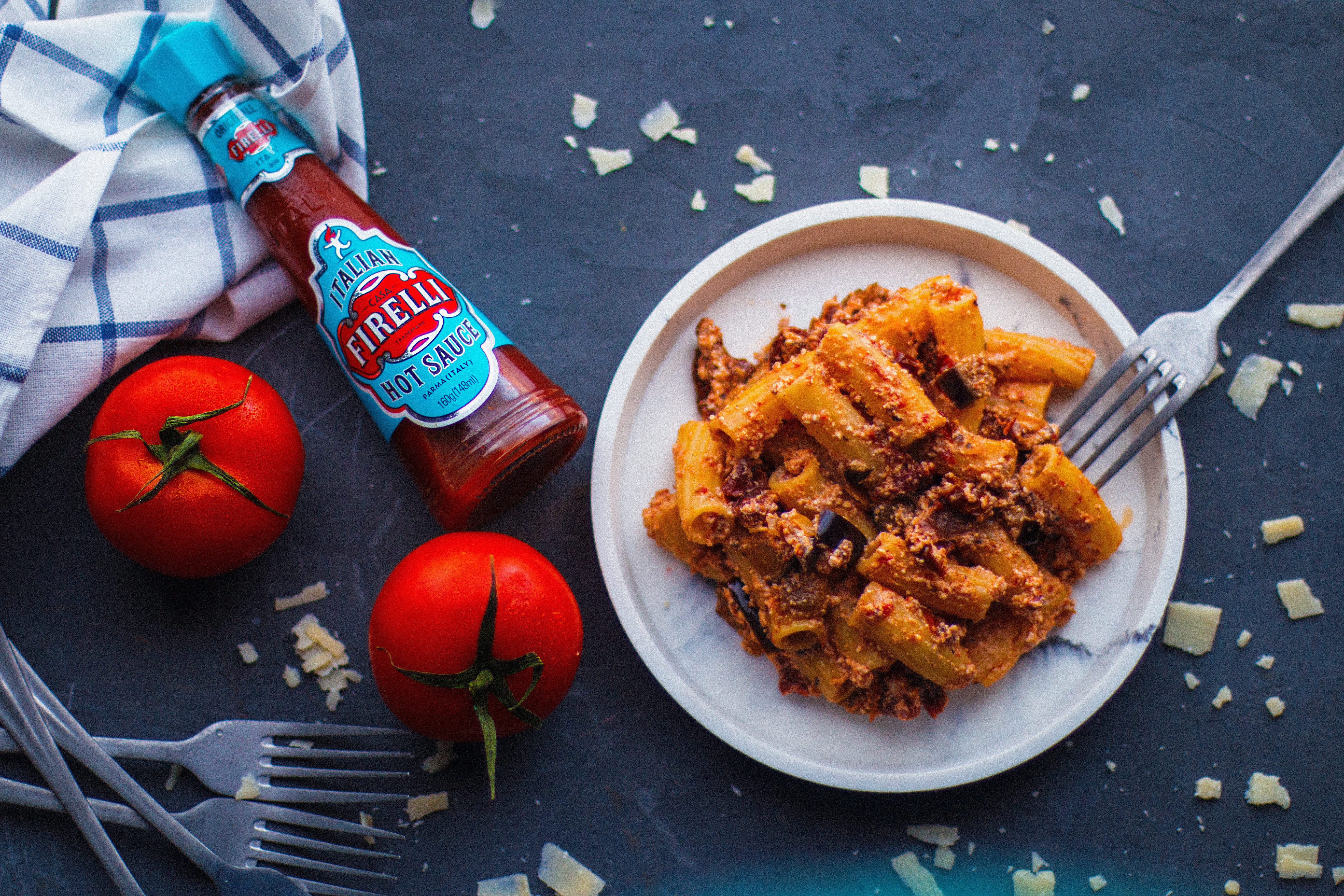 Rigatoni con Berenjena y Tomates
by Mery Olmedo - La Dolce Gula ©